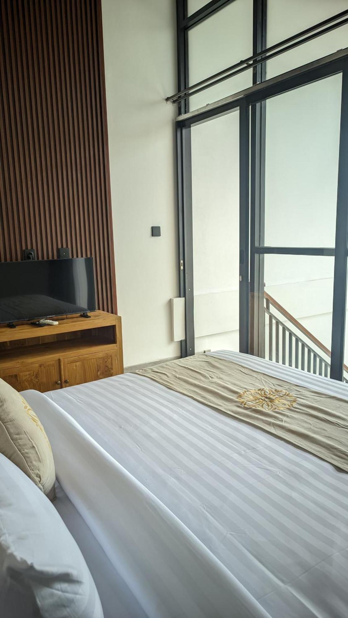 Sujiwa Ubud Hotel & Villa Екстер'єр фото