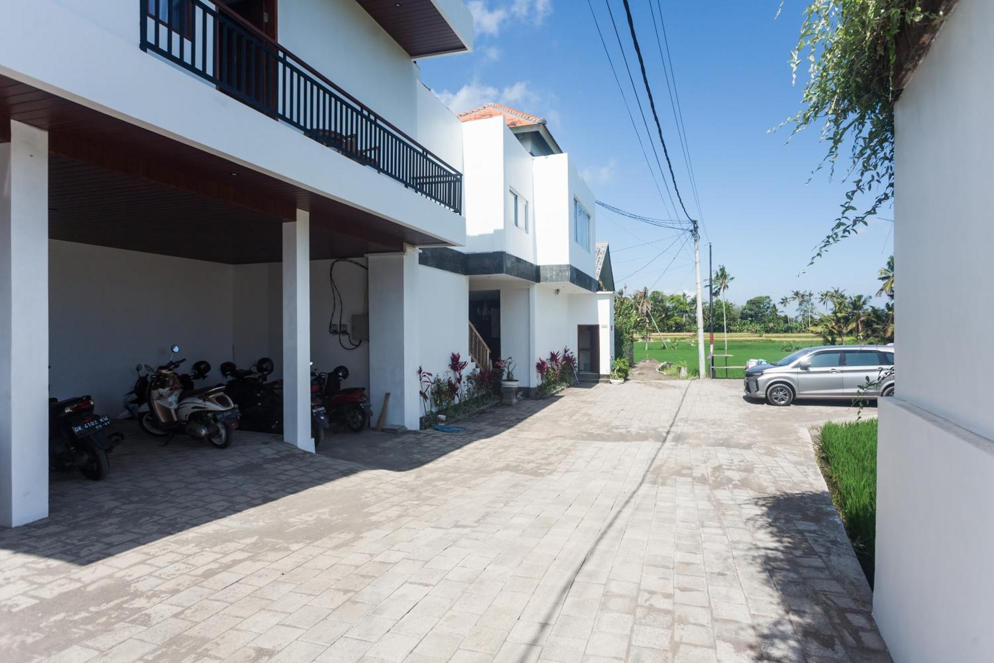 Sujiwa Ubud Hotel & Villa Екстер'єр фото