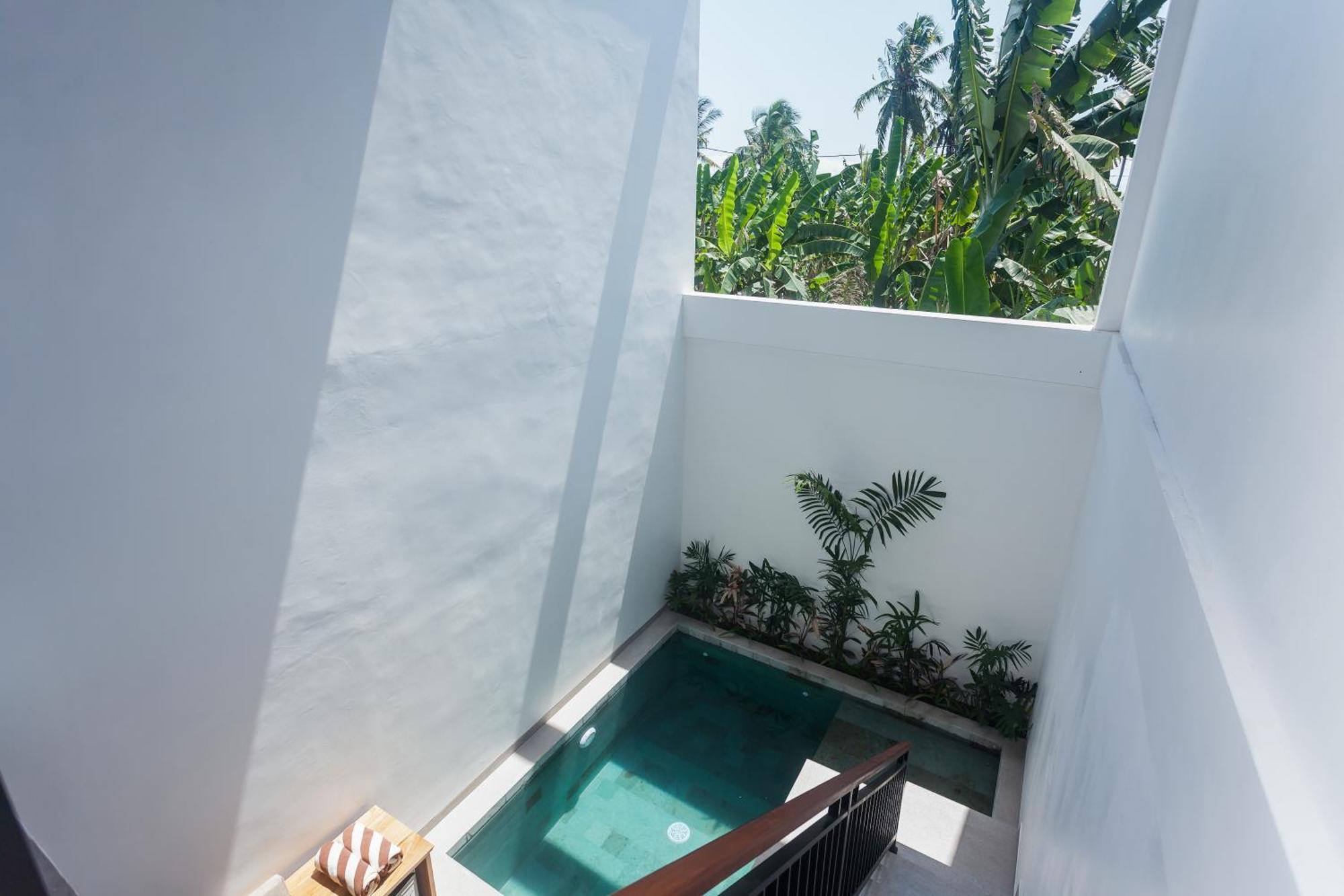 Sujiwa Ubud Hotel & Villa Екстер'єр фото
